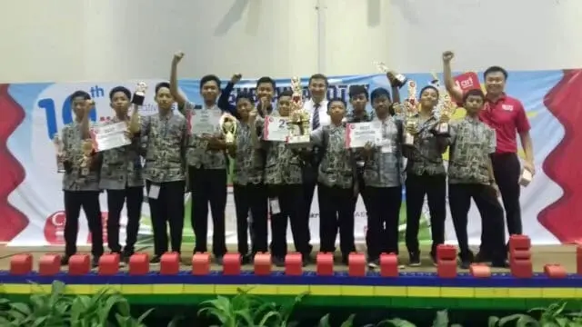 Ikuti Kompetisi Robotic Tingkat Nasional, Santri Ponpes Assa’adah Sabet Juara Best of The Best Ikuti Kompetisi Robotic Tingkat Nasional, Santri Ponpes Assa’adah Sabet Juara Best of The Best