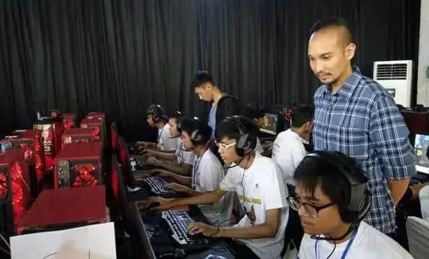 Ratusan Gamer Ikuti Turnamen Dota 2 di BSD City Ratusan Gamer Ikuti Turnamen Dota 2 di BSD City