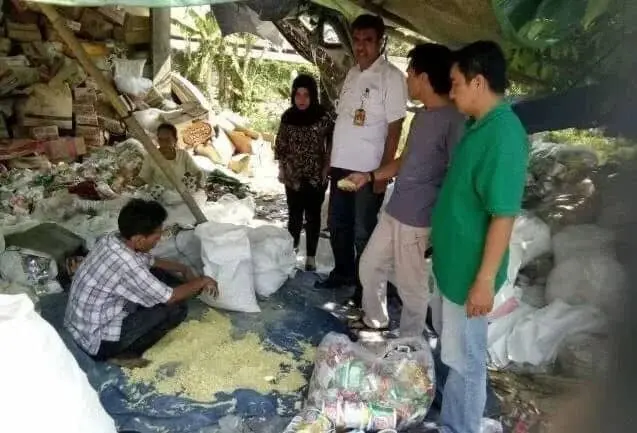 BPOM Banten Temukan Gudang Mie Instan Kedaluwarsa di Tangerang BPOM Banten Temukan Gudang Mie Instan Kedaluwarsa di Tangerang