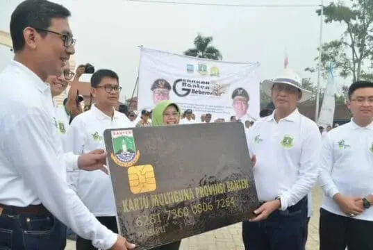 Pemprov Banten Siap Sebarkan Kartu Multiguna Bantuan Sosial Pemprov Banten Siap Sebarkan Kartu Multiguna Bantuan Sosial