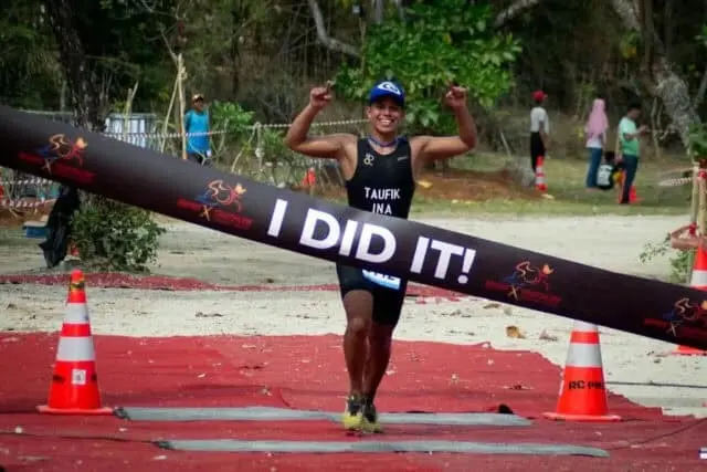 Taufik Juara Pertama di Rhino X Triathlon Tanjung Lesung Taufik Juara Pertama di Rhino X Triathlon Tanjung Lesung
