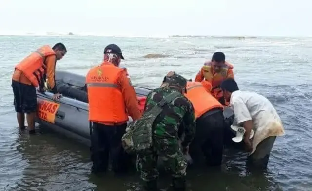 TIM SAR Belum Temukan Kru Film Tenggelam di Pantai Bidur Lebak TIM SAR Belum Temukan Kru Film Tenggelam di Pantai Bidur Lebak