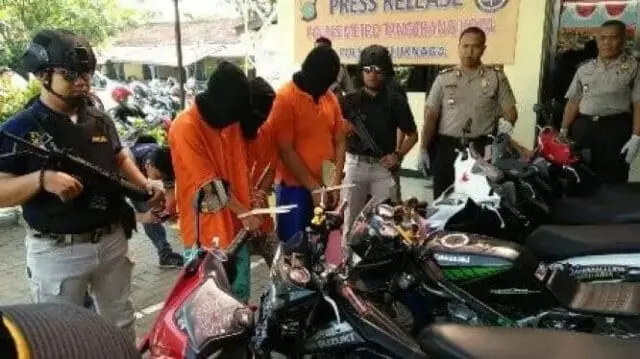 Komplotan Curanmor 18 Kali Beraksi di Wilayah Tangerang Ditembak Tim Buser Komplotan Curanmor 18 Kali Beraksi di Wilayah Tangerang Ditembak Tim Buser