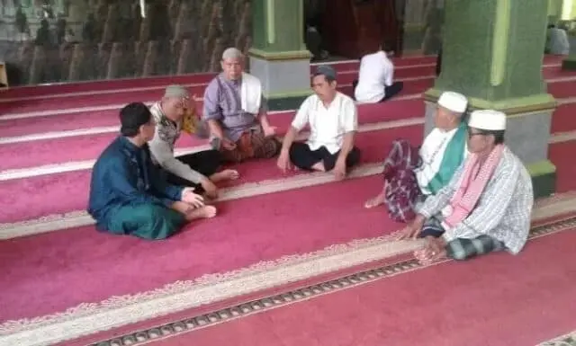 Hadang Berita Hoax dan Teroris, Aparat Polsek Neglasari Sambangi Masyrakat Hadang Berita Hoax dan Teroris, Aparat Polsek Neglasari Sambangi Masyrakat