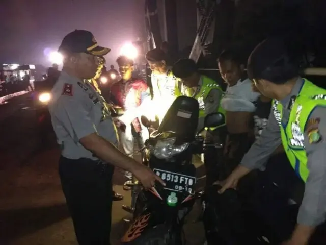 Polsek Neglasari Gelar Operasi Sisir Daerah Rawan Kejahatan Polsek Neglasari Gelar Operasi Sisir Daerah Rawan Kejahatan