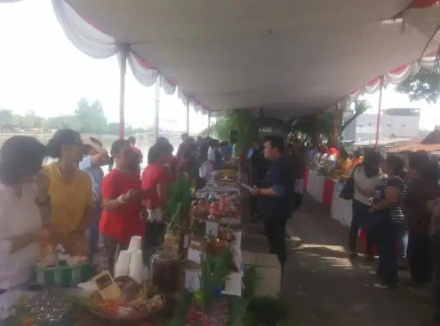 Peringati Hari Pangan Sedunia Paroki Bagikan 350 Paket Sembako dan Lepas 1,5 ton Ikan ke Cisadane Peringati Hari Pangan Sedunia Paroki Bagikan 350 Paket Sembako dan Lepas 1,5 ton Ikan ke Cisadane