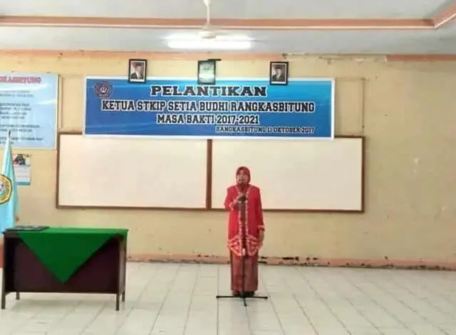 Pelantikan Ketua Baru STKIP Setia Budhi Rangkasbitung Diwarnai Demo Mahasiswa Pelantikan Ketua Baru STKIP Setia Budhi Rangkasbitung Diwarnai Demo Mahasiswa