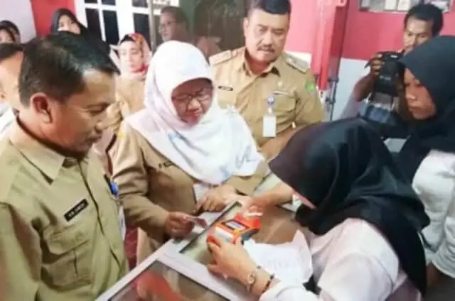 Dinsos Kota Tangerang Targetkan Pendirian 65 E-Warung Dinsos Kota Tangerang Targetkan Pendirian 65 E-Warung