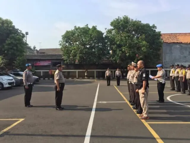 Tingkatkan Pelayanan Masyarakat, Setiap Hari Rabu Polsek Karawaci Gelar Apel Per Unit Tingkatkan Pelayanan Masyarakat, Setiap Hari Rabu Polsek Karawaci Gelar Apel Per Unit