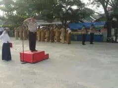 Kapolsek Kelapa Dua Jadi Pembina Upacara Bendera Merah Putih di Depan Pelajar Kapolsek Kelapa Dua Jadi Pembina Upacara Bendera Merah Putih di Depan Pelajar