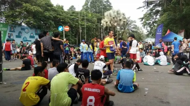 Wali Kota Tangerang Lepas Lomba Lari 10K Wali Kota Tangerang Lepas Lomba Lari 10K