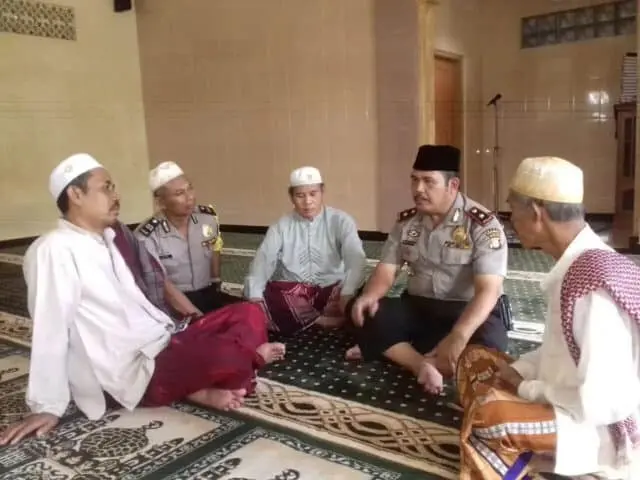 Awasi Kemunculan Pabrik Petasan, Polsek Karawaci Sambangi Tokoh Agama Awasi Kemunculan Pabrik Petasan, Polsek Karawaci Sambangi Tokoh Agama