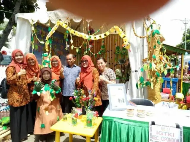 Kreasi Stand 'Situ Cipondoh' Dipamerkan di Pameran Pendidikan Kota Tangerang Kreasi Stand 'Situ Cipondoh' Dipamerkan di Pameran Pendidikan Kota Tangerang