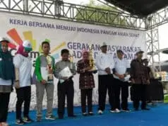 BPOM Banten Beri Sertifikat Keamanan Pangan Kantin Sekolah Tingkat Provinsi Kepada SDN Jurumudi Baru BPOM Banten Beri Sertifikat Keamanan Pangan Kantin Sekolah Tingkat Provinsi Kepada SDN Jurumudi Baru