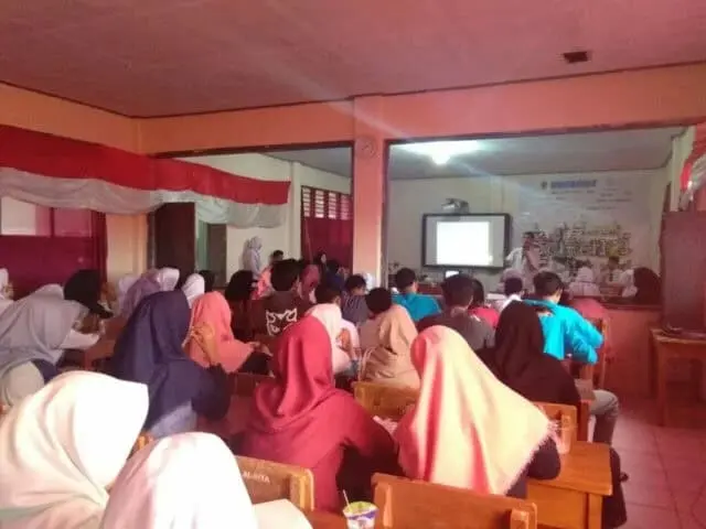Rafe'i Ali Institute Gelar Workshop Jurnalistik di Aliyah Al Ihya Kadu Ronyok Rafe'i Ali Institute Gelar Workshop Jurnalistik di Aliyah Al Ihya Kadu Ronyok