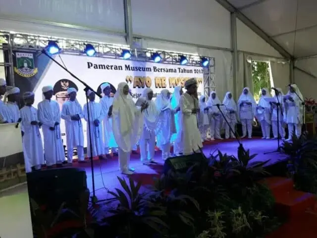 Aksi Teater Daarul Ishlah Memukau Penonton di Acara Pameran Museum Banten Aksi Teater Daarul Ishlah Memukau Penonton di Acara Pameran Museum Banten