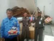 Satpol PP Kota Tangerang Akan Panggil Pemilik Empat Gudang Kembang Api di Mutiara Kosambi Satpol PP Kota Tangerang Akan Panggil Pemilik Empat Gudang Kembang Api di Mutiara Kosambi