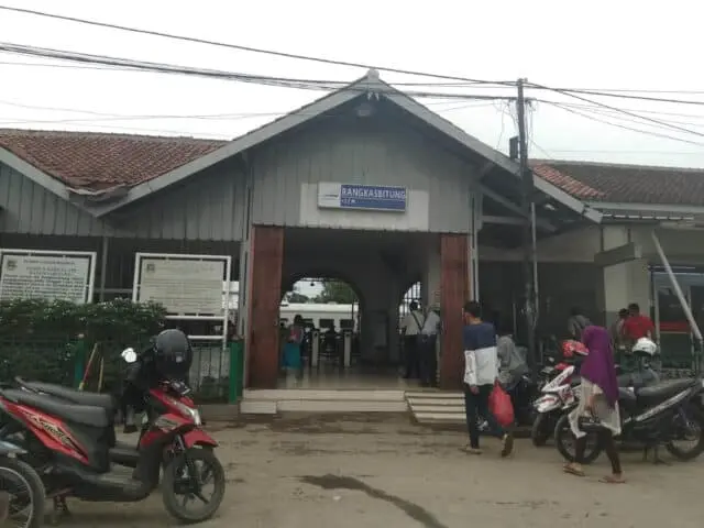 Pembangunan Rel Ganda Maja-Rangkasbitung Ditarget Selesai Bulan Desember 2017 Pembangunan Rel Ganda Maja-Rangkasbitung Ditarget Selesai Bulan Desember 2017