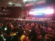 Mochtar Riady: Wisudawan UPH Jangan Pernah Berhenti Belajar dan Sensitif Terhadap Perubahan Teknologi Mochtar Riady: Wisudawan UPH Jangan Pernah Berhenti Belajar dan Sensitif Terhadap Perubahan Teknologi