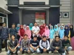 Mahasiswa Kampus La Tansa Mashiro Diajarkan Bahasa Inggris Oleh Kepala Rutan Rangkasbitung Mahasiswa Kampus La Tansa Mashiro Diajarkan Bahasa Inggris Oleh Kepala Rutan Rangkasbitung
