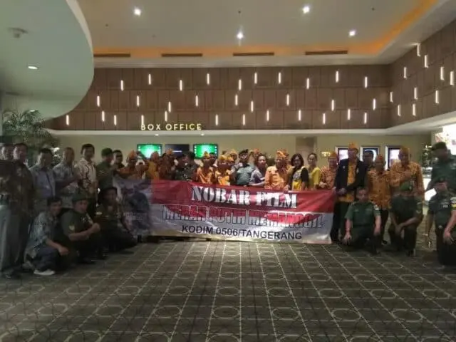 Kodim 0506/Tangerang Gelar Nobar Film Merah Putih Memanggil Bersama Veteran Kodim 0506/Tangerang Gelar Nobar Film Merah Putih Memanggil Bersama Veteran
