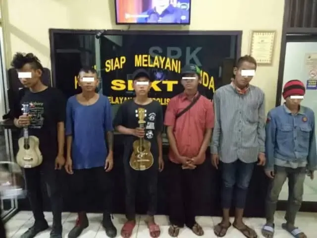 Polsek Karawaci Mengamankan Sembilan Pemuda Diduga Preman yang Meresahkan Masyarakat Polsek Karawaci Mengamankan Sembilan Pemuda Diduga Preman yang Meresahkan Masyarakat