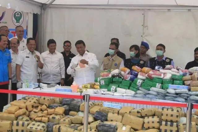 Menko Polhukam: Seluruh Kekuatan Nasional Harus Bersinergi Perangi Bahaya Narkotika Menko Polhukam: Seluruh Kekuatan Nasional Harus Bersinergi Perangi Bahaya Narkotika