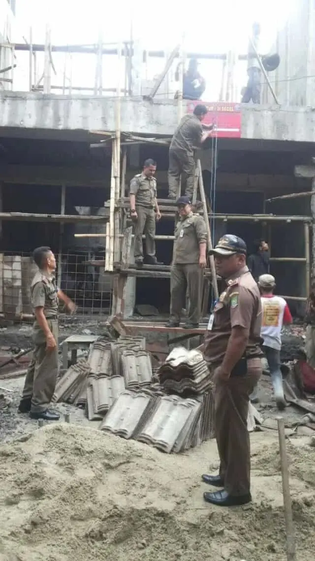 Kurun 11 Bulan Tim Paku Bumi Gakumda Telah Segel 650 Lebih Bangunan tanpa IMB Kurun 11 Bulan Tim Paku Bumi Gakumda Telah Segel 650 Lebih Bangunan tanpa IMB