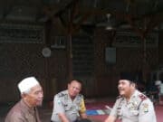 Pimpinan Majelis Zikir Firdaus Didatangi Kapolsek Karawaci Pimpinan Majelis Zikir Firdaus Didatangi Kapolsek Karawaci