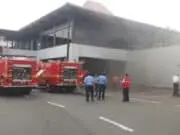 Akibat Korsleting Listrik Terminal 2 Bandara Soekarno Hatta Dipenuhi Kepulan Asap Akibat Korsleting Listrik Terminal 2 Bandara Soekarno Hatta Dipenuhi Kepulan Asap