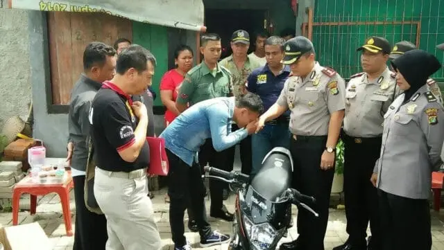 Rasa Haru dan Gembira Selimuti Perasaan Korban Curanmor, Saat Polisi Kota Tangerang Kembalikan Motornya Rasa Haru dan Gembira Selimuti Perasaan Korban Curanmor, Saat Polisi Kota Tangerang Kembalikan Motornya