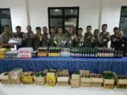 Ribuan Miras Berbagai Jenis Diamankan Trantib Kecamatan Karang Tengah Ribuan Miras Berbagai Jenis Diamankan Trantib Kecamatan Karang Tengah