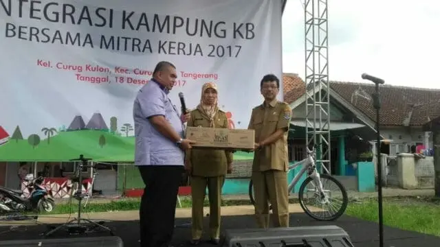 Bersama BKKBN, Anggota DPR Sosialisasikan Keluarga Berencana di Tangerang Bersama BKKBN, Anggota DPR Sosialisasikan Keluarga Berencana di Tangerang