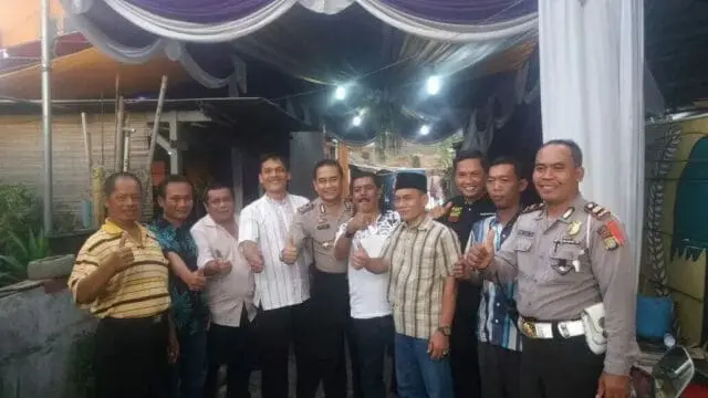 Kapolsek Batuceper Datangi Rumah Tokoh Masyarakat Kelompok Ambon, Ada Apa? Kapolsek Batuceper Datangi Rumah Tokoh Masyarakat Kelompok Ambon, Ada Apa?