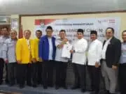 KPU Kota Tangerang Tegaskan Hanya Arief-Sachrudin Mendaftar Untuk Pilkada 2018 KPU Kota Tangerang Tegaskan Hanya Arief-Sachrudin Mendaftar Untuk Pilkada 2018