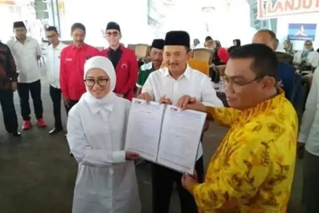 Paslon Iti Octavia dan Ade Sumardi Diusung 10 Partai Politik Paslon Iti Octavia dan Ade Sumardi Diusung 10 Partai Politik
