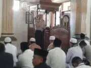 Kapolsek Batuceper Hidupkan Mimbar Kamtibmas Sebelum Shalat Jumat Kapolsek Batuceper Hidupkan Mimbar Kamtibmas Sebelum Shalat Jumat