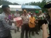 Kapolda Banten Tinjau dan Beri Bantuan Masyarakat Lebak Gedong Terdampak Gempa Kapolda Banten Tinjau dan Beri Bantuan Masyarakat Lebak Gedong Terdampak Gempa