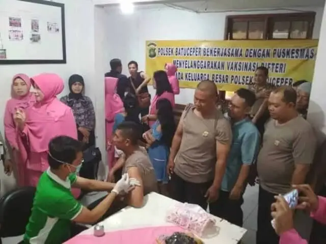 Menjaga Kesehatan, Polsek Batu Ceper Tangerang Gelar Divaksinasi Difteri Menjaga Kesehatan, Polsek Batu Ceper Tangerang Gelar Divaksinasi Difteri