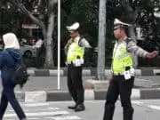Atur Lalu Lintas di Pagi Hari, Polsek Neglasari Komitmen Layani Masyarakat Atur Lalu Lintas di Pagi Hari, Polsek Neglasari Komitmen Layani Masyarakat