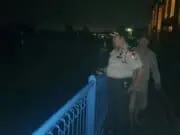 Pasca Hujan Deras, Kapolsek Karawaci Monitoring Pintu Air 10 Pasca Hujan Deras, Kapolsek Karawaci Monitoring Pintu Air 10
