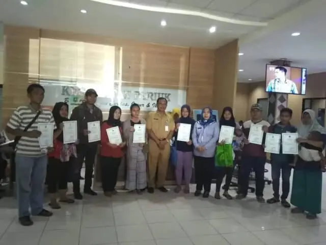 HUT Kota Tangerang Ke-25, Kecamatan Periuk Gandeng Dukcapil Selenggarakan Pembuatan Akte Kelahiran Sehari Jadi HUT Kota Tangerang Ke-25, Kecamatan Periuk Gandeng Dukcapil Selenggarakan Pembuatan Akte Kelahiran Sehari Jadi