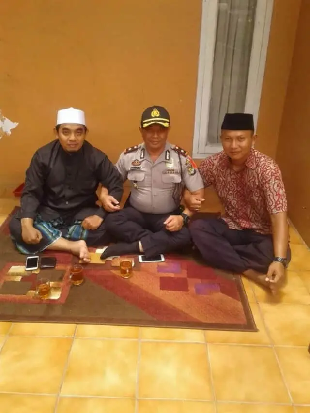 Kapolsek Ciledug Sambangi Tokoh Agama, Tangkal Berita Adu Domba Kapolsek Ciledug Sambangi Tokoh Agama, Tangkal Berita Adu Domba