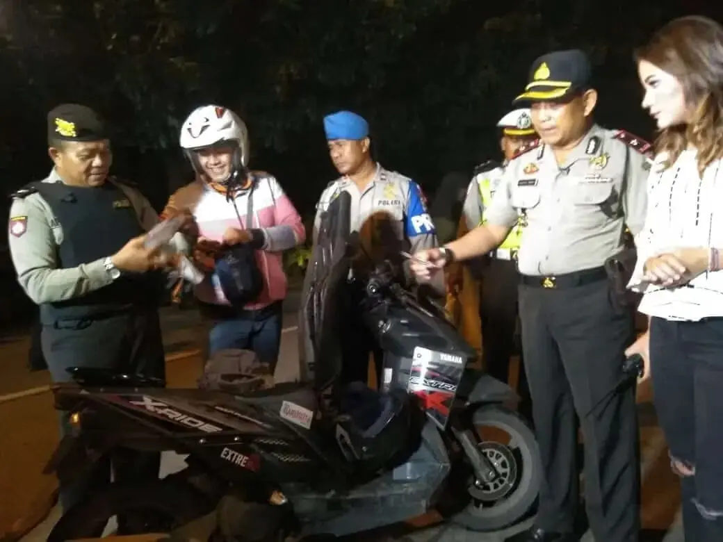 Kendaraan Roda Dua dan Narkoba Jenis Sabu Diamankan Polsek Batuceper di Jalan Benteng Betawi Kendaraan Roda Dua dan Narkoba Jenis Sabu Diamankan Polsek Batuceper di Jalan Benteng Betawi