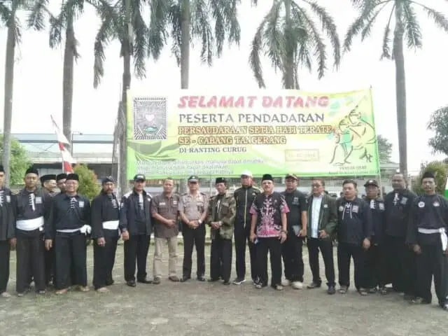 Warga PSHT se-Cabang Tangerang Hadirkan Ratusan Peserta Pendadaran Warga PSHT se-Cabang Tangerang Hadirkan Ratusan Peserta Pendadaran