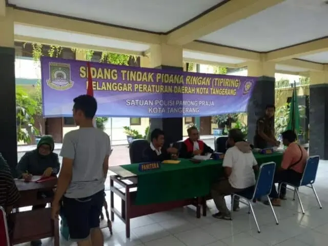Satpol PP Tertibkan 40 PKL Langsung Diajukan ke Sidang Tipiring Satpol PP Tertibkan 40 PKL Langsung Diajukan ke Sidang Tipiring