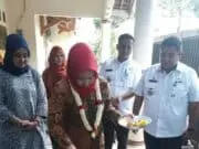 Ibu Walikota Tangerang Tinjau Kampung PHBS di Kelurahan Gondrong Ibu Walikota Tangerang Tinjau Kampung PHBS di Kelurahan Gondrong