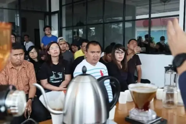 Kiat Mudah Bangun Bisnis Kopi Kekinian