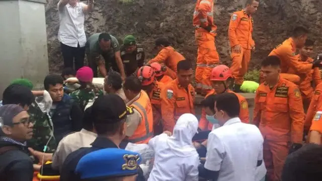 Dyanti Meninggal Dunia Akibat Longsor di Bandara Soetta Dyanti Meninggal Dunia Akibat Longsor di Bandara Soetta
