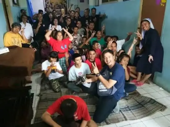 Komunitas Grand Livina Club Indonesia Lakukan Kegiatan Sosial